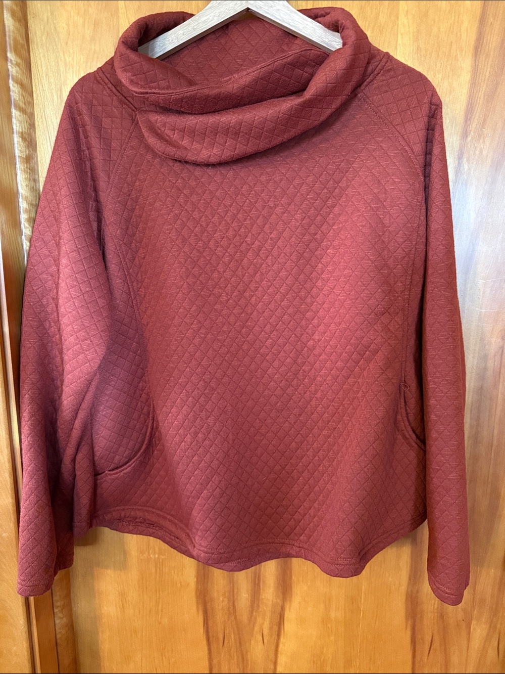 Quilted Cowl Neck Pullover Sweater - Rust